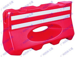 廠家供應肇慶隔離墩 佛山小水馬 湛江隔離水馬 圍蔽水馬 惠州施工水馬 四會臨時隔離欄 清遠塑料圍欄